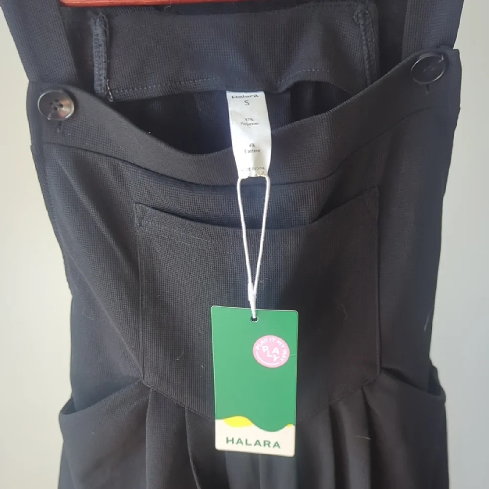 NWT HALARA Black Overalls Wide Leg Jumpsuit Size Small - Picture 3 of 7